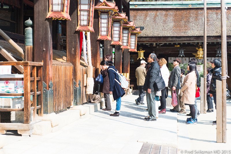 20150313_140532 D4S.jpg - Bowing to the temple